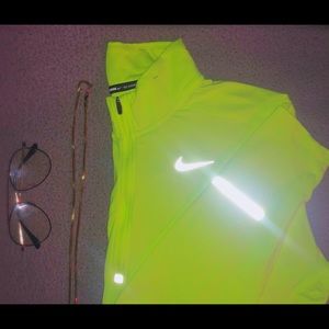 Neon-Yellow Men’s L Nike™️